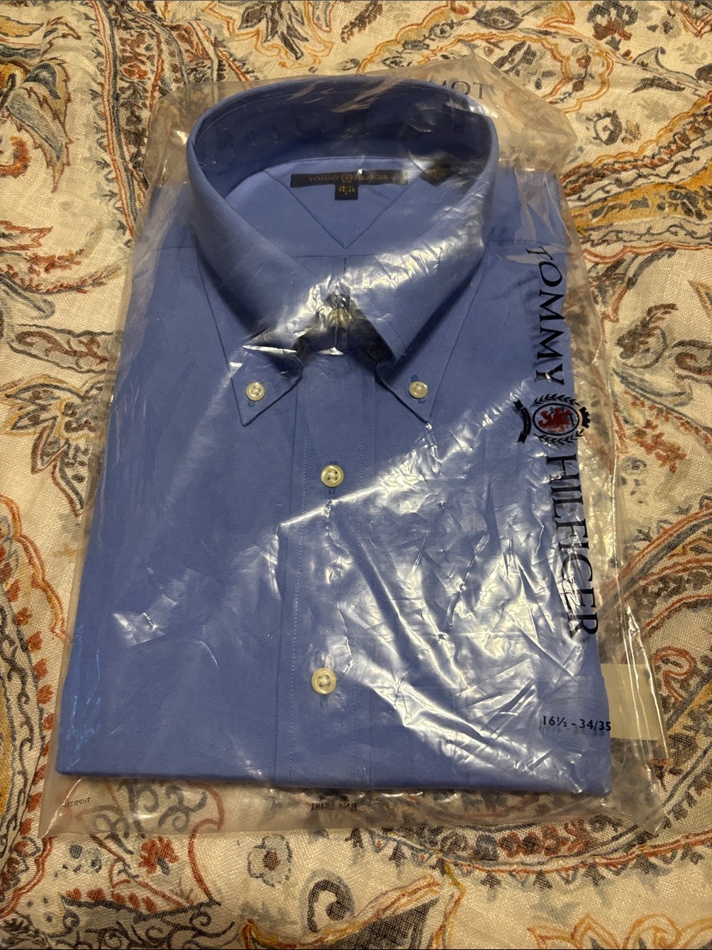 Tommy Hilfiger Men's Light Blue Button-Down Dress Shirt